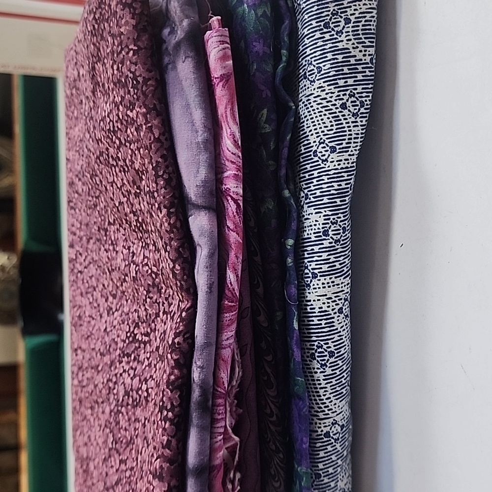 SALE⚡️Assorted Material Pieces Assorted Sizes - Picture 2 of 6